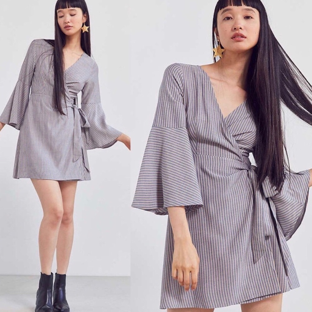 NWT UO Boho Bell Sleeved Pinstripe Tie Wrap Dress